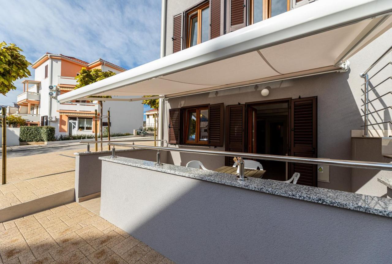 Apartments Crnekovic III Baška Exteriör bild