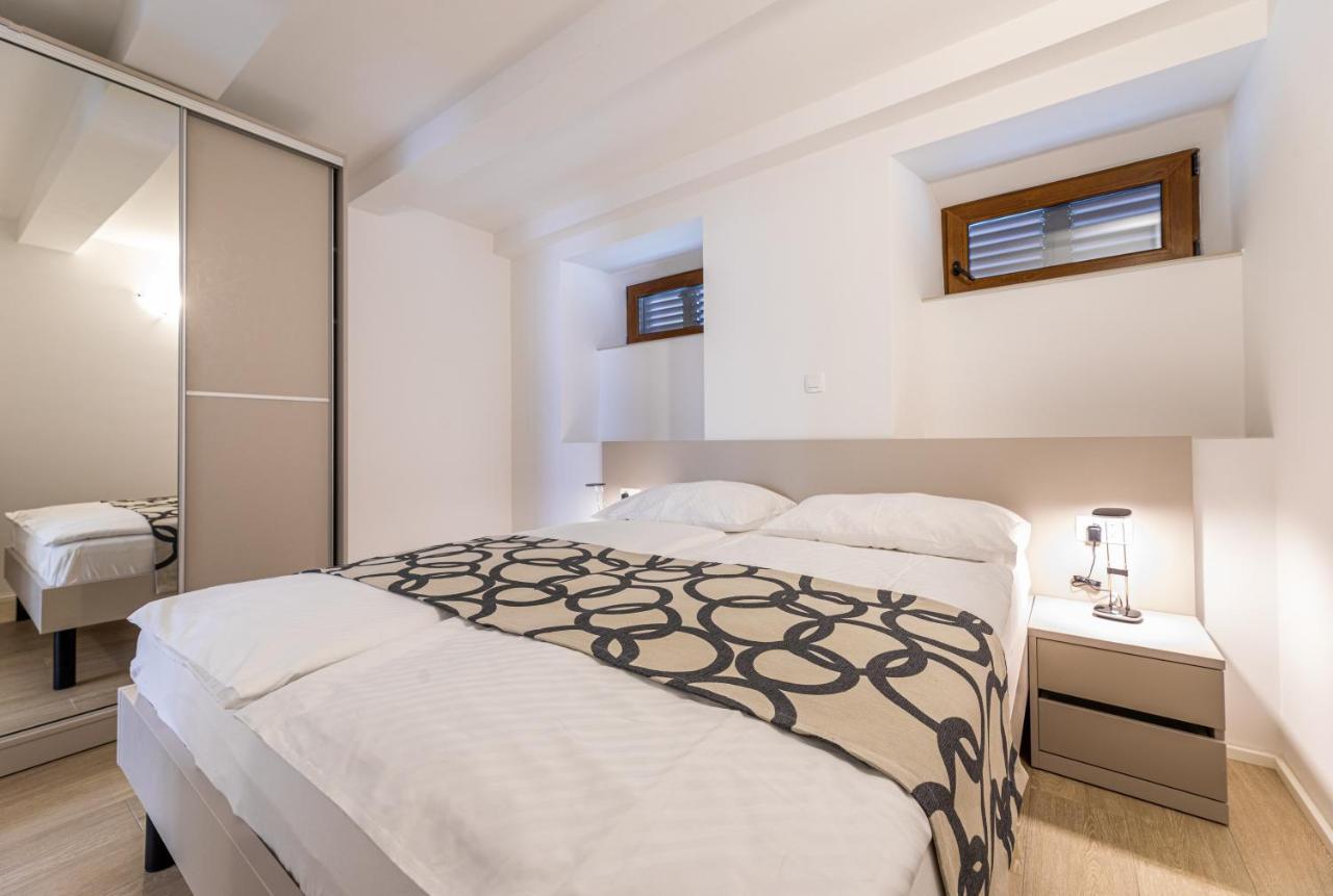Apartments Crnekovic III Baška Exteriör bild