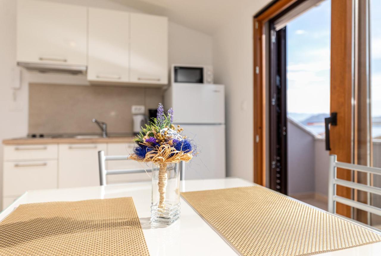 Apartments Crnekovic III Baška Exteriör bild