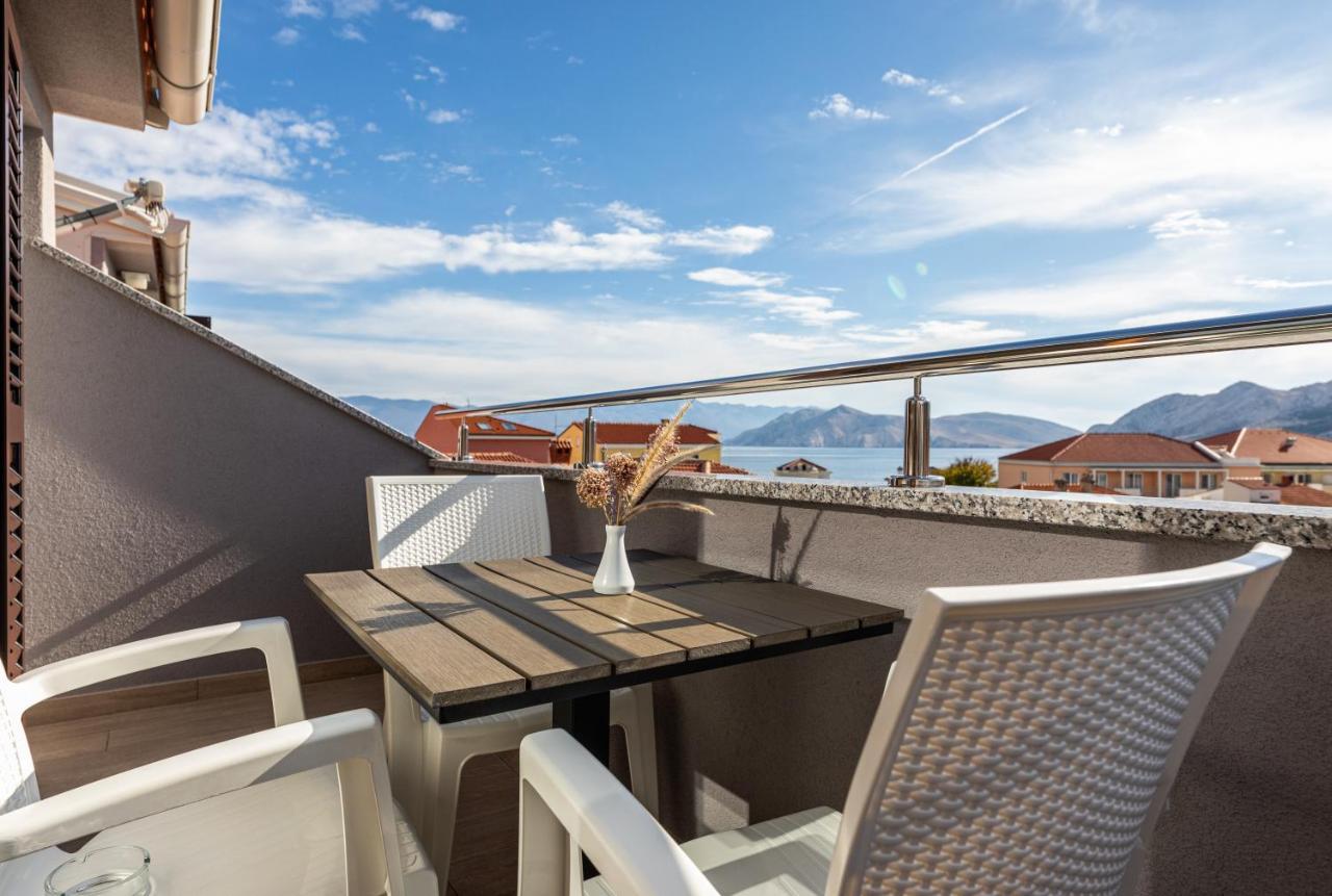 Apartments Crnekovic III Baška Exteriör bild